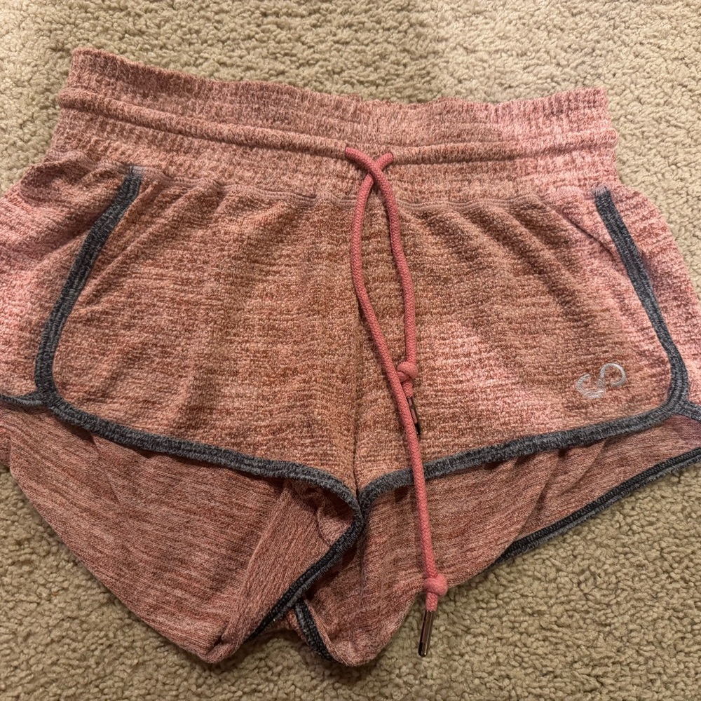 Cozy M Salmon Curves Shorts